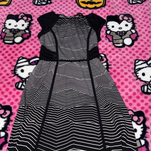 BCBGMaxAzria Dresses & Skirts - BCBGMaxAzria Black and White Striped  Dress
